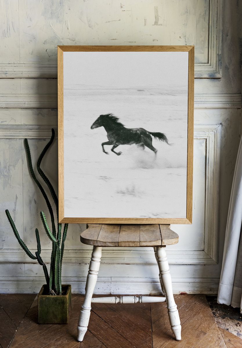 Running Horse Black-White Poster. — room view 1