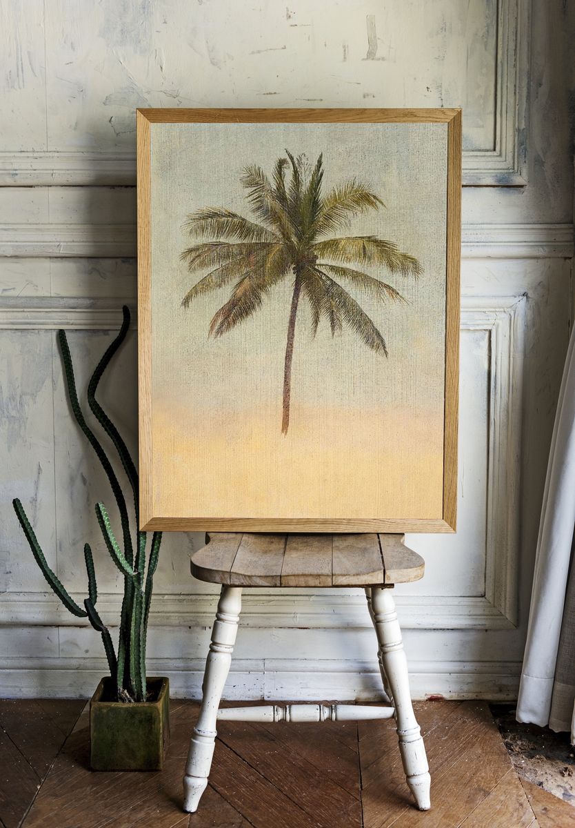 Trunk top palm tree painting. — room view 1