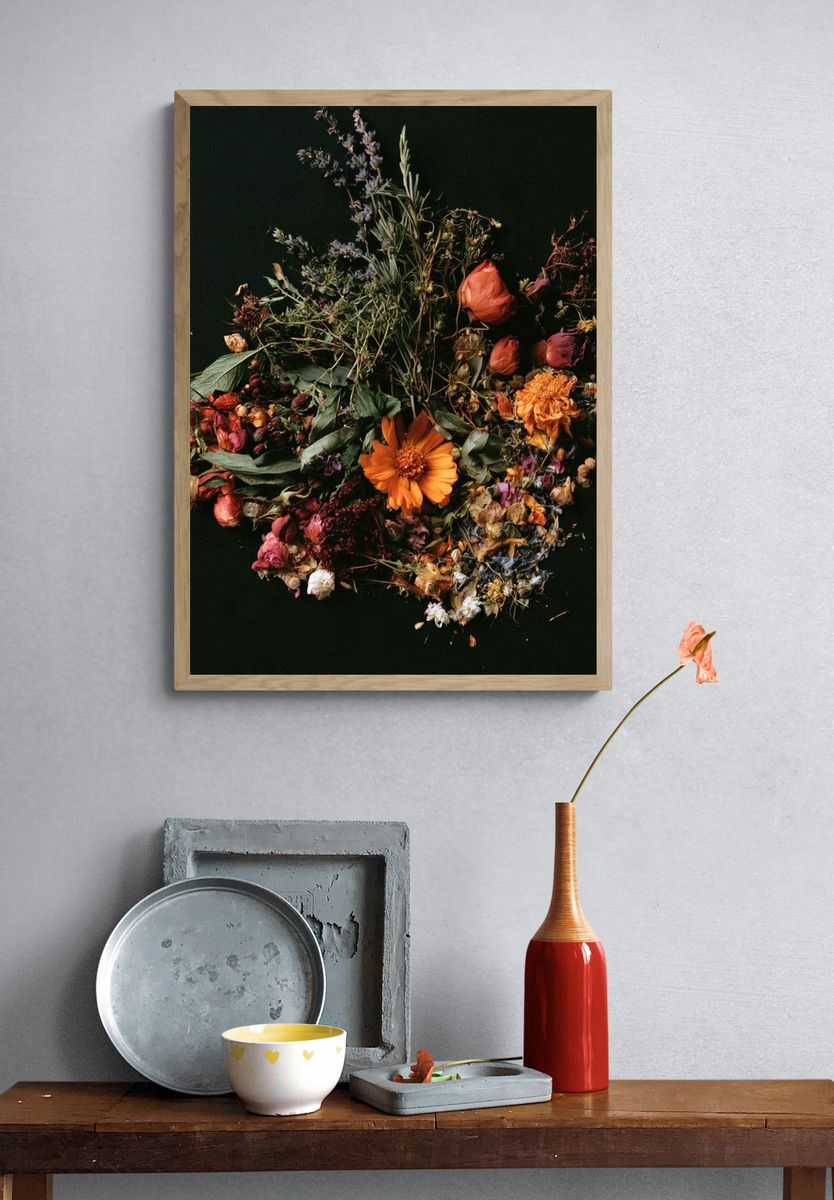 Dried Wildflower Bouquet Botanical Print. — room view 3