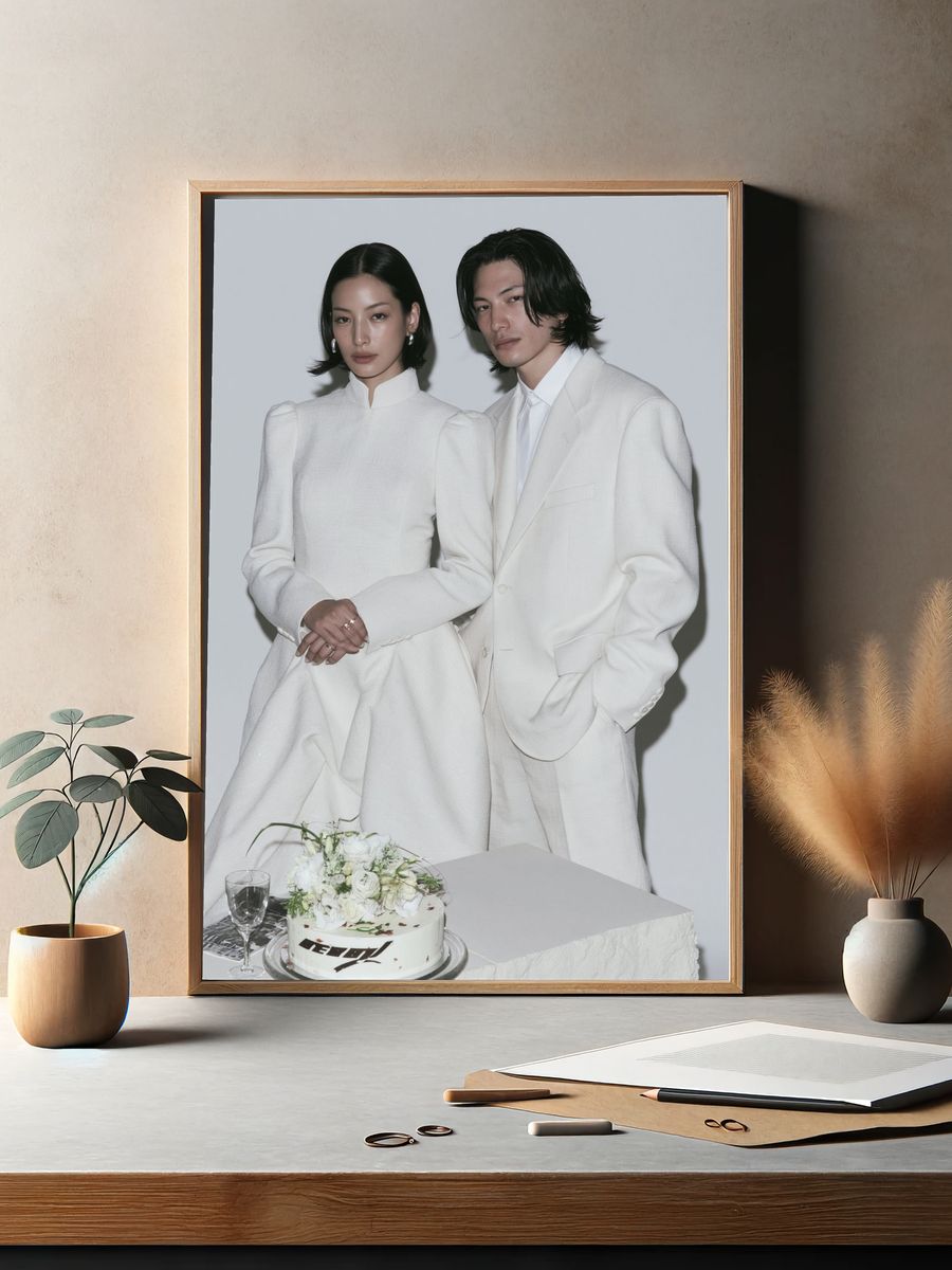 Minimalist Fashion Portrait Poster. — room view 2