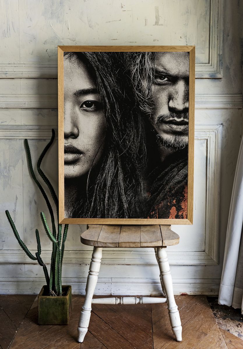 Dual Portrait Noir Print. room preview