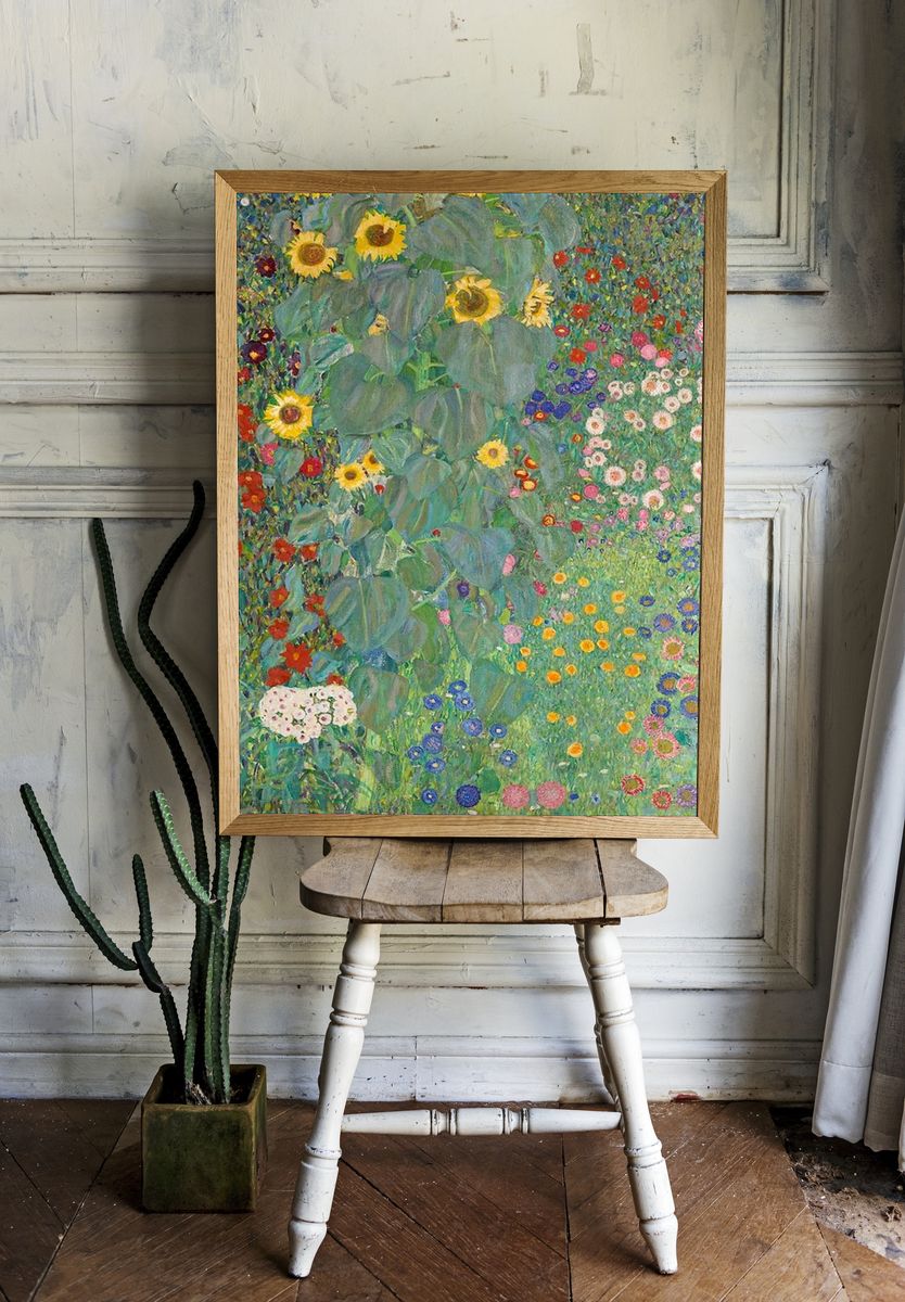 Klimt iPhone wallpaper, art nouveau room preview