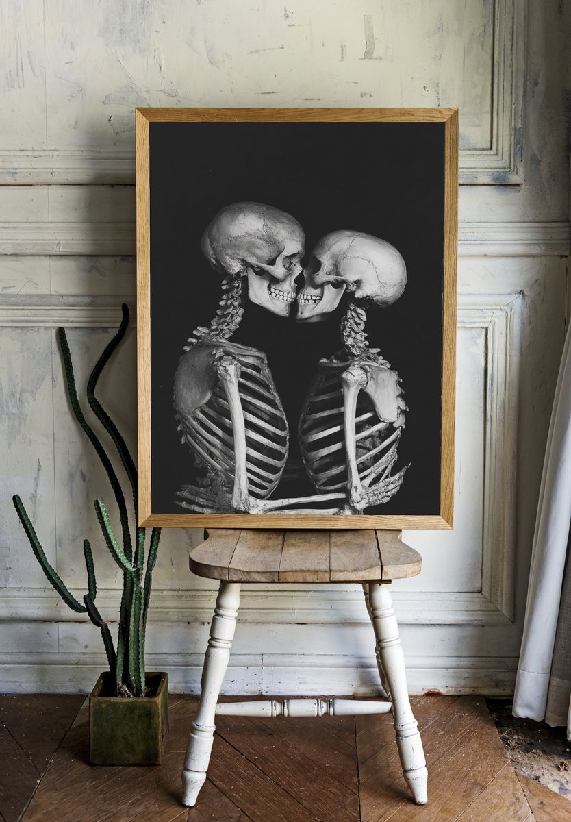 Skeleton Kiss Black-White Print. room preview
