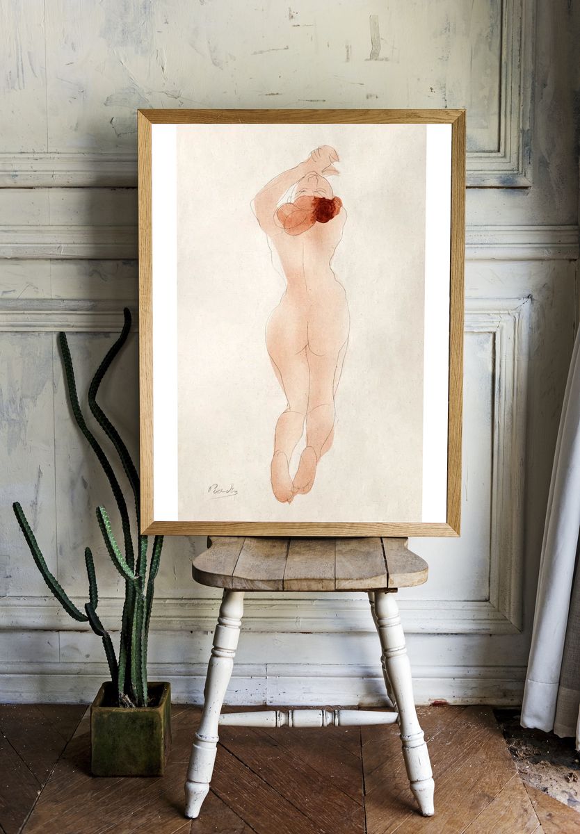 Naked woman showing her bum. — room view 1