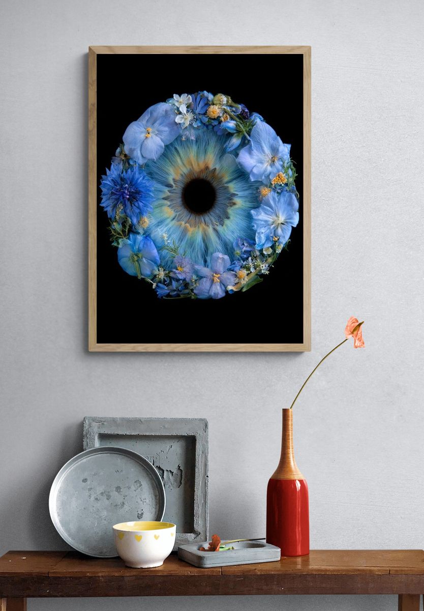 Blue Floral Eye Print. — room view 3