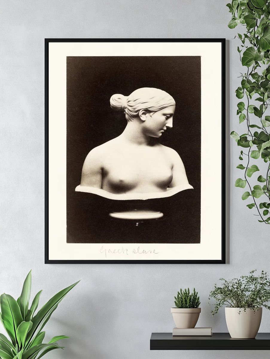 Naked woman sculpture, Bust Greek. — room view 4