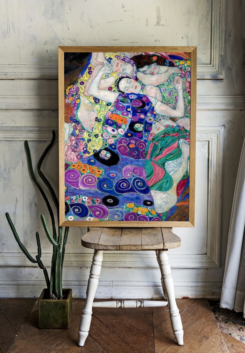 Virgin iPhone wallpaper, Klimt art. — room view 1