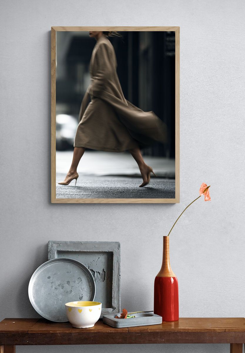 Fashion Street Motion Poster. — room view 3