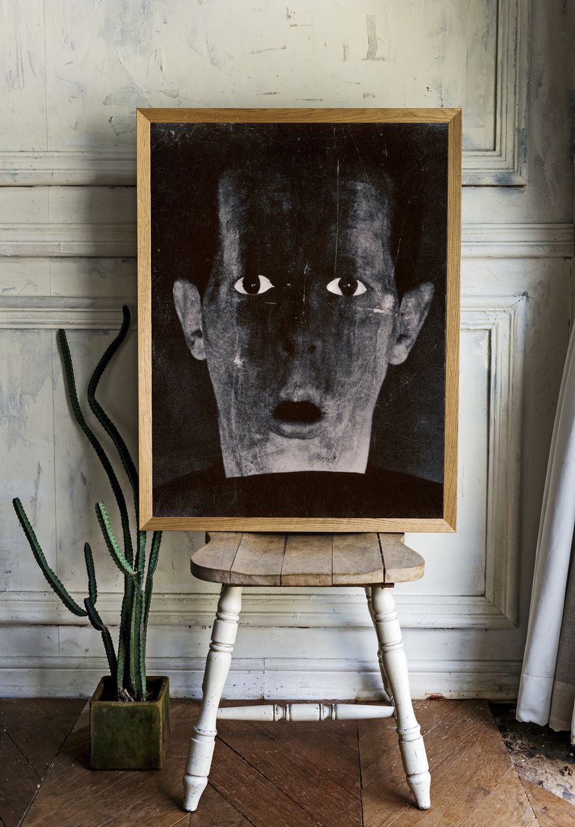 Surreal Face Black-White Poster. — room view 1
