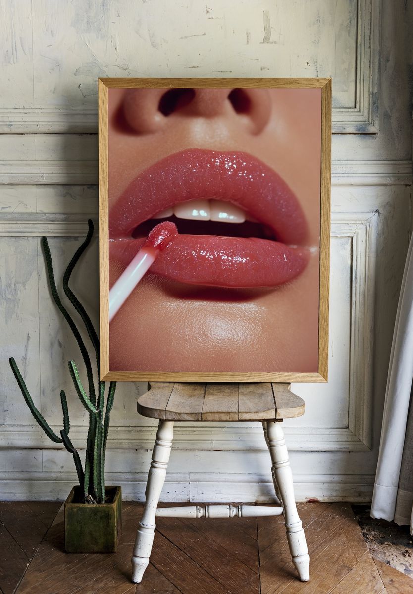 Glossy Lips Beauty Poster. — room view 1