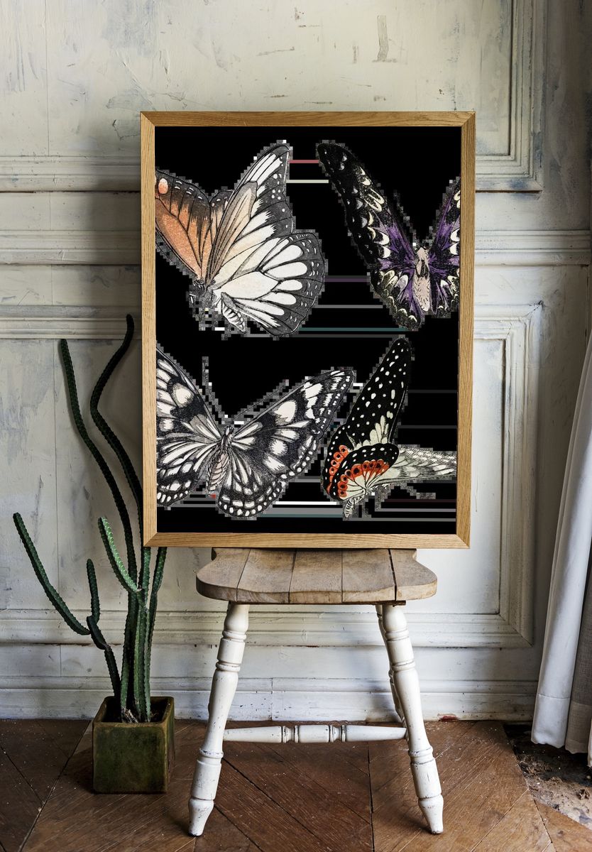 Elegant Geisha Portrait Print. — room view 1