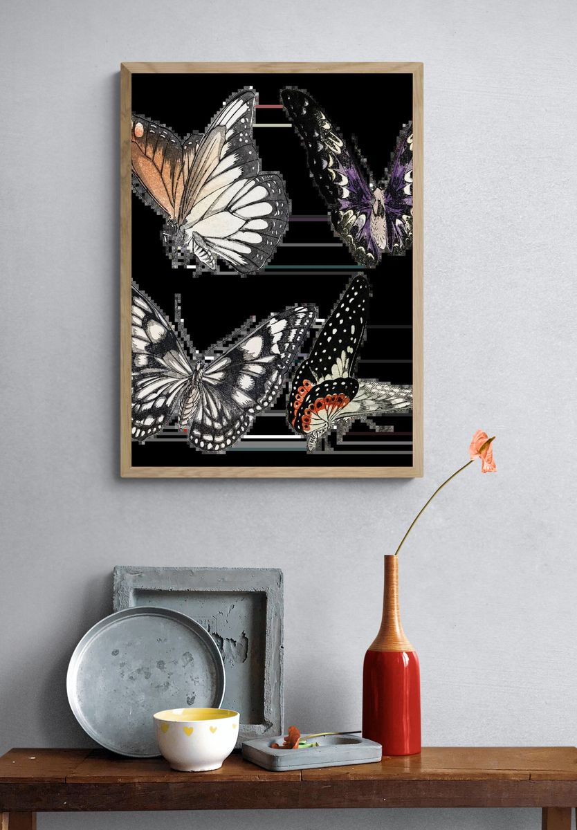 Elegant Geisha Portrait Print. — room view 3