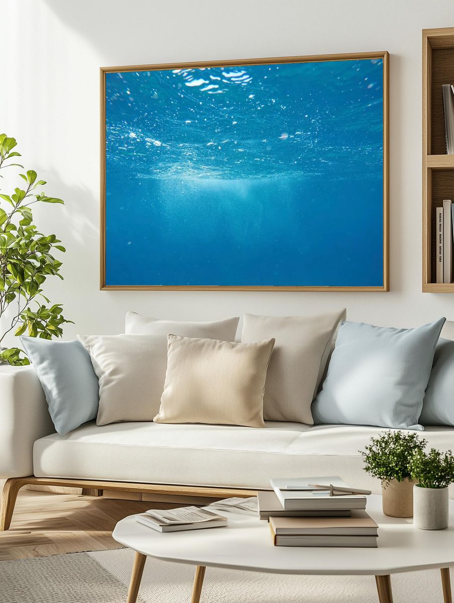 Blue ocean underwater. — room view 2