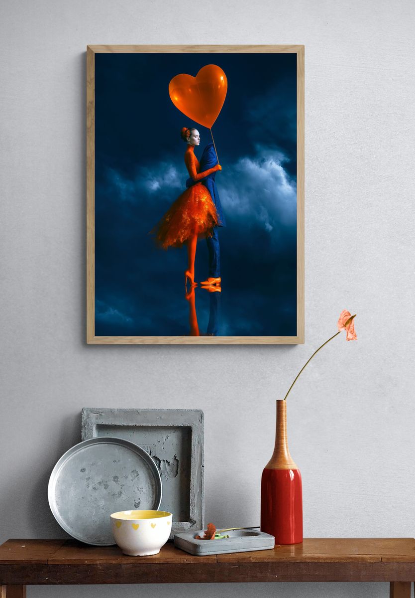 Surreal Fashion Heart Balloon Print. — room view 3