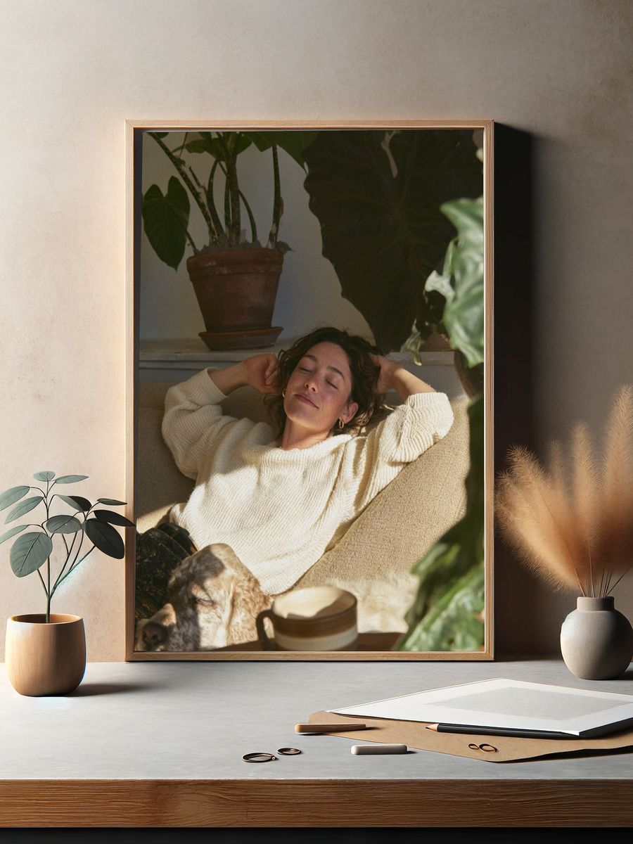 Relaxed Home Portrait Photography Poster. — room view 2