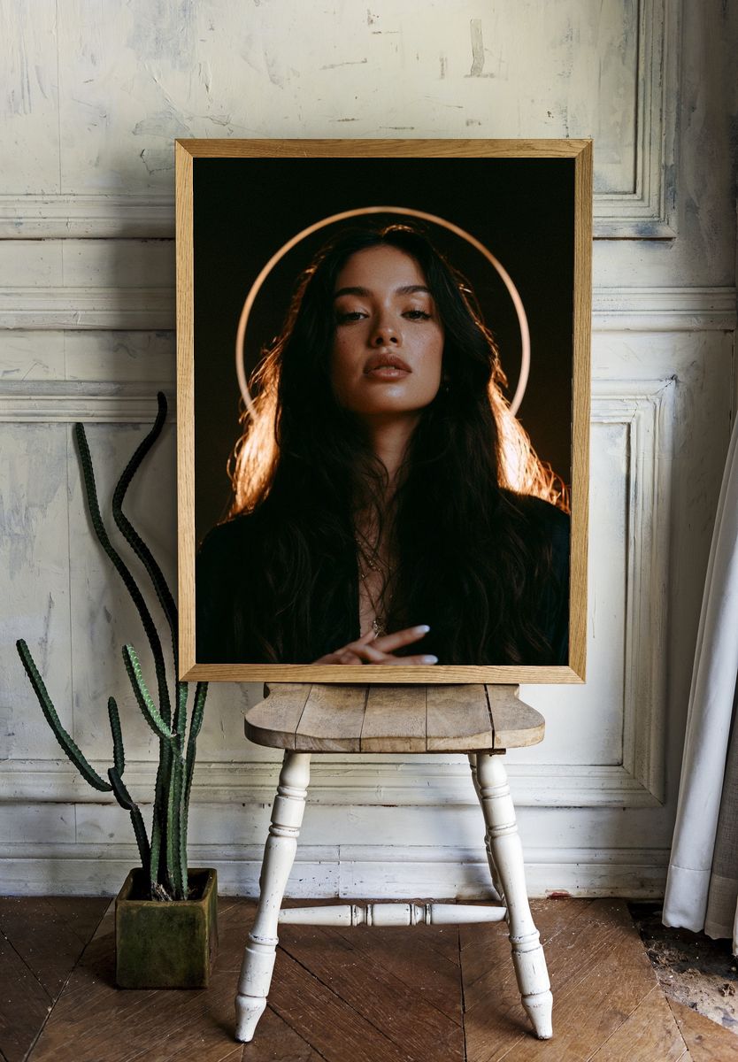 Halo Portrait Photography Poster. — room view 1