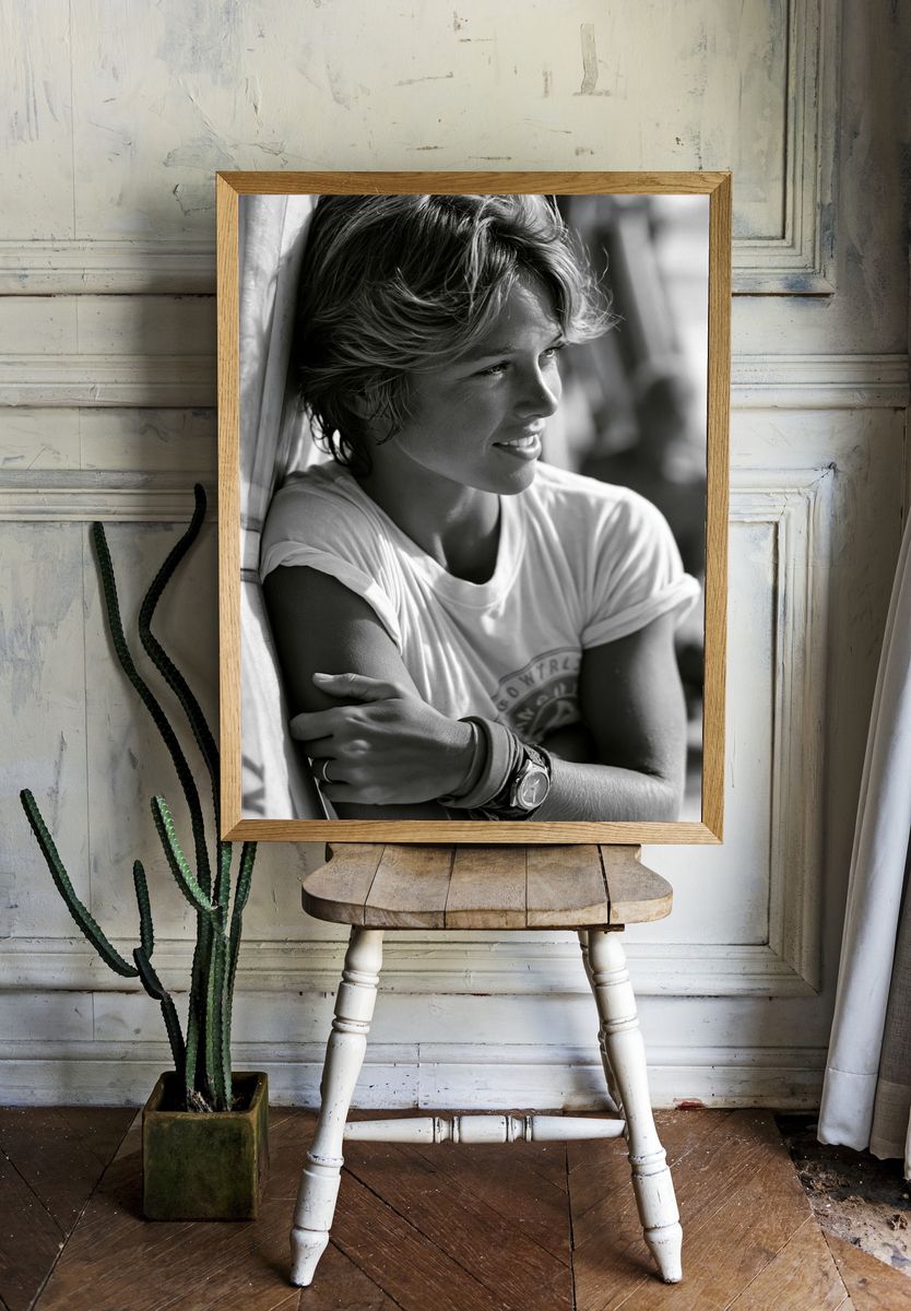 Smiling Woman Portrait Black-White Poster. — room view 1