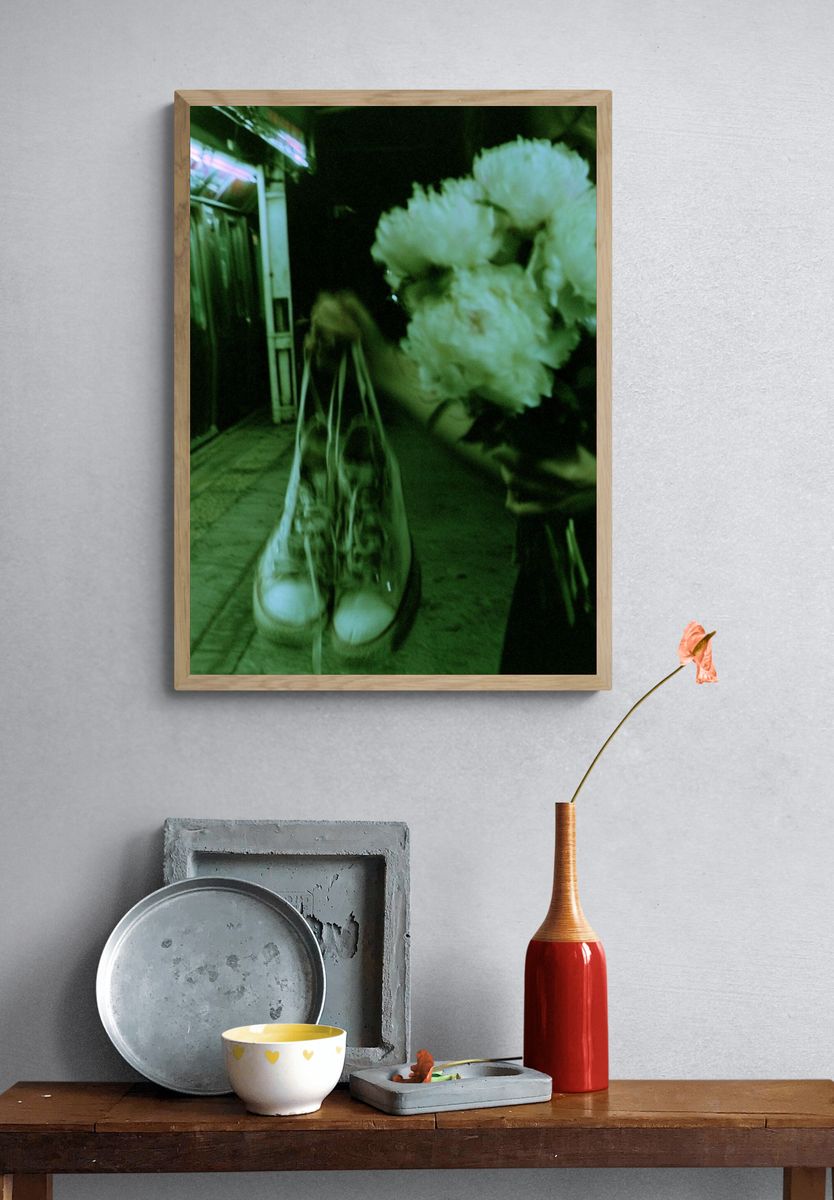 Green Subway Flowers Photography Poster. — room view 3