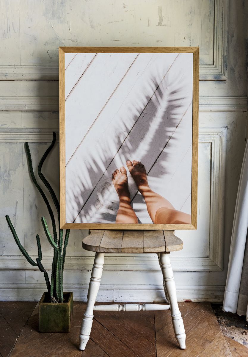 Girl standing wooden deck. Visit. — room view 1