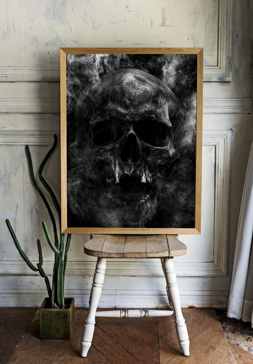 Smoky Skull Black-White Poster. — room view 1