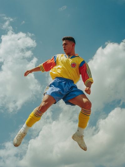 Soccer Player Jumping — Sports Print. poster