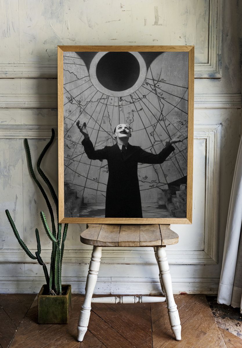 Theatrical Performer — Vintage Print. — room view 1