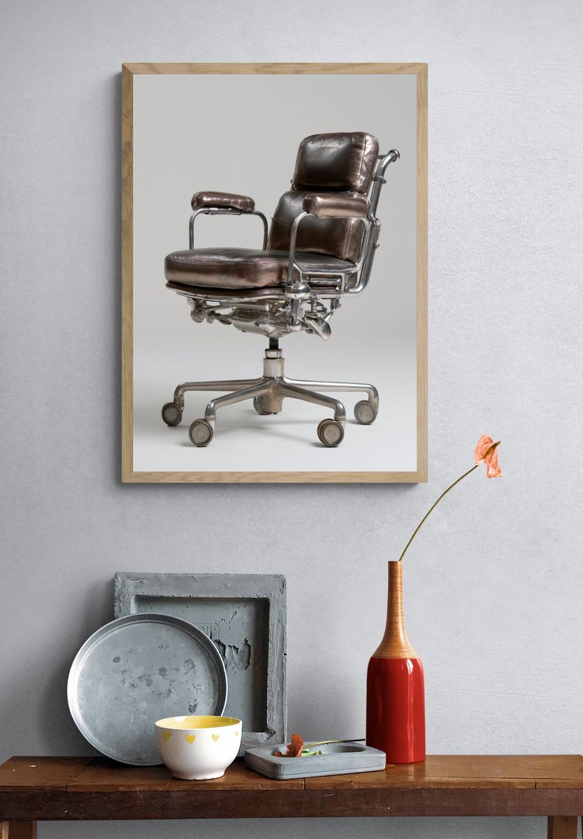 Vintage Barber Chair Print. — room view 3