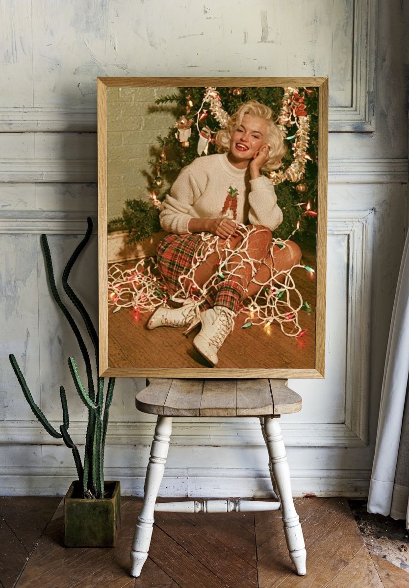 Vintage Christmas Portrait Poster. — room view 1