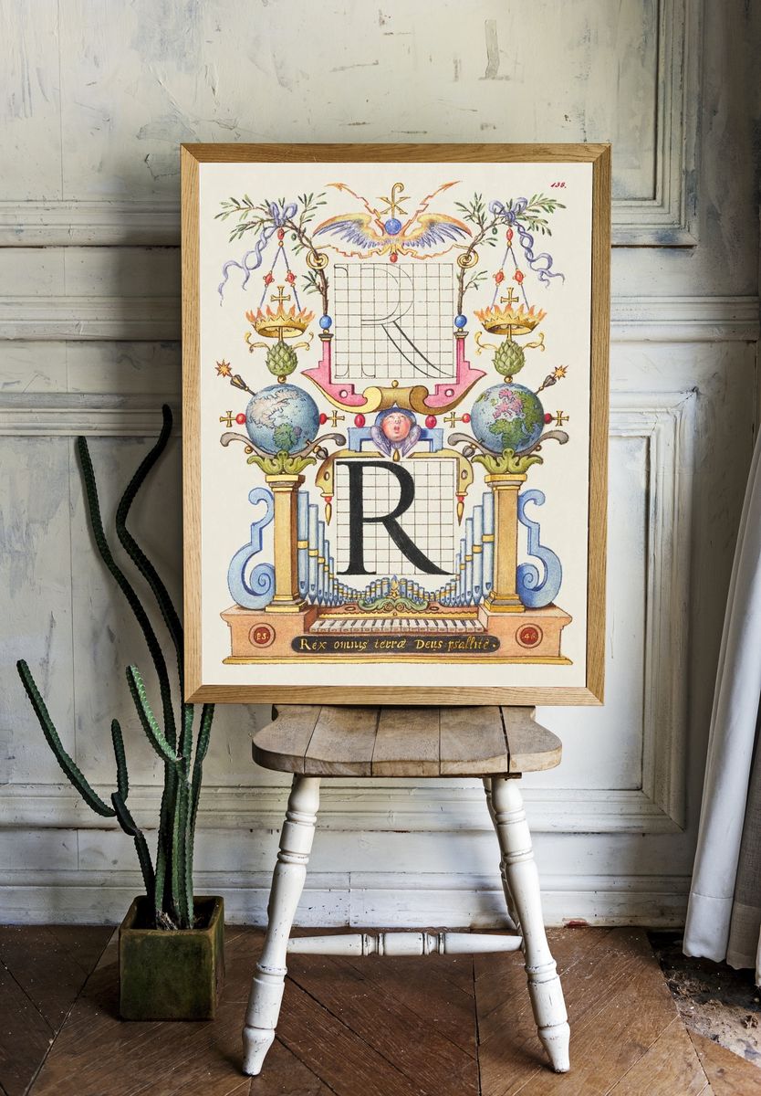 Guide Constructing Letter R Mira. — room view 1