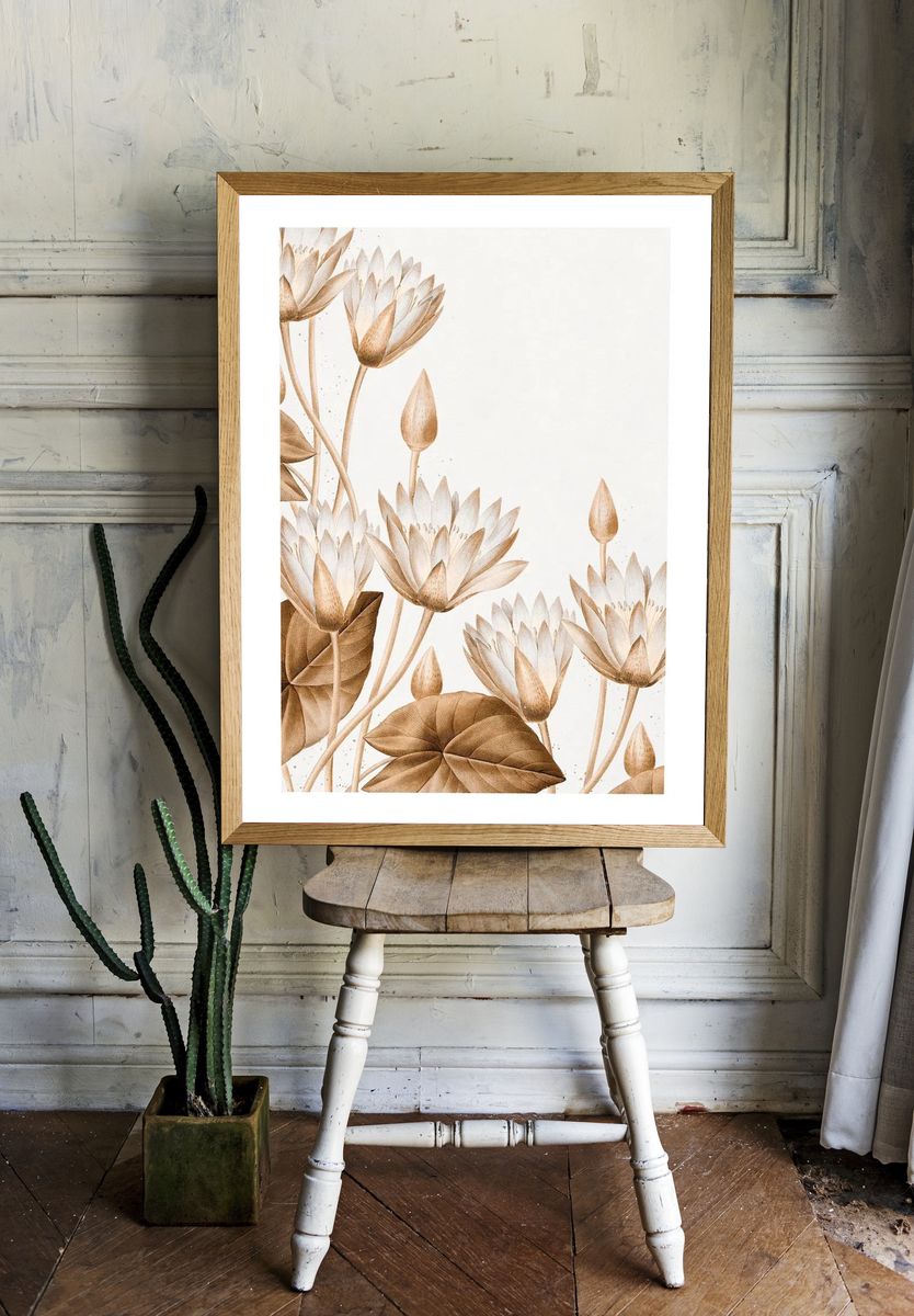 Egyptian lotus vintage illustration wall. — room view 1