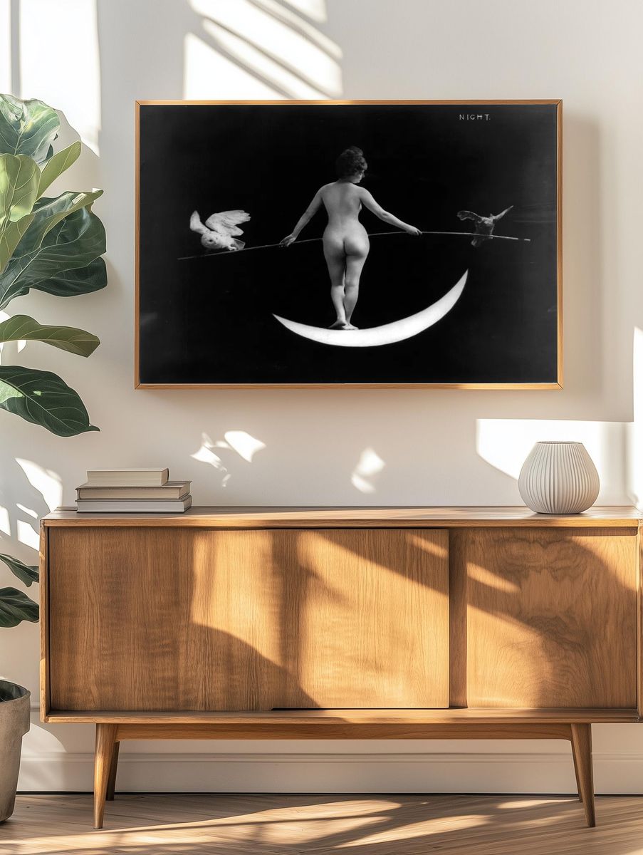 Nude photography naked woman: Night. — room view 3