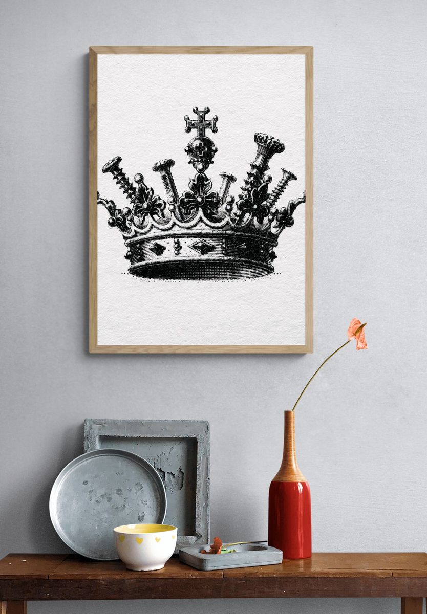 Ornate Crown Vintage Print. — room view 3