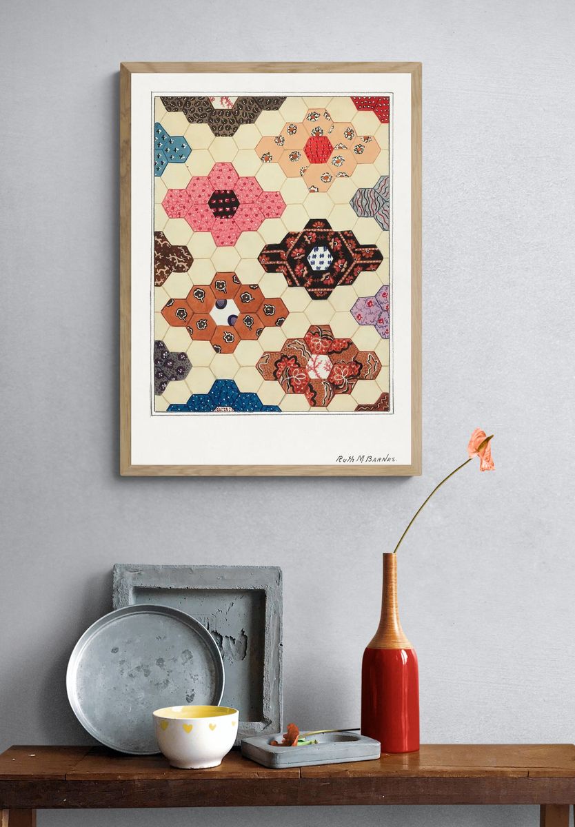 Hexagonal Quilt Pattern — Vintage Print. — room view 3
