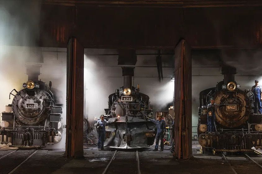Steam Locomotives in Workshop — Vintage Print. poster — vintage art