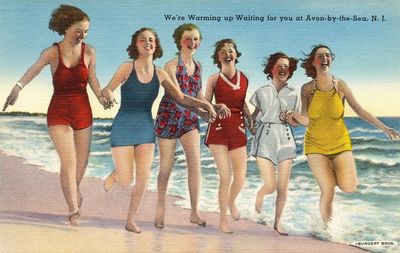 Women beach (1930–1945), vintage postcard.